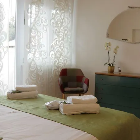 Premium Luma Apartment